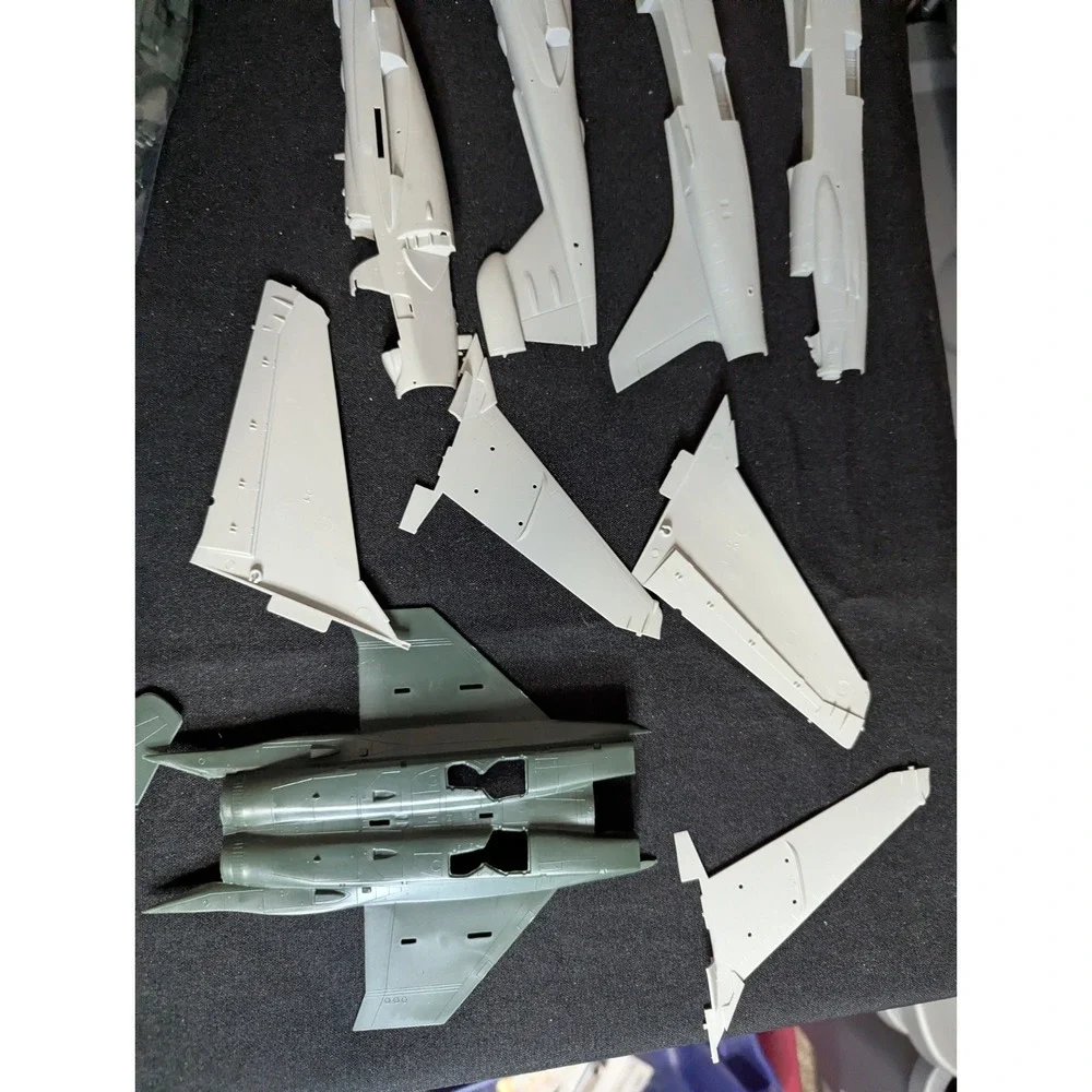 3‎ VTG Model Airplane kits 1:72 Grumman Prowler f-15 strike eagle f-8E Crusader